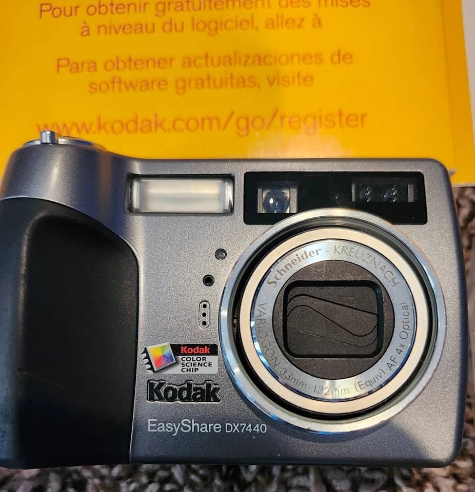 Kodak EasyShare DX7440 Digital Cameras Gray New Body Only