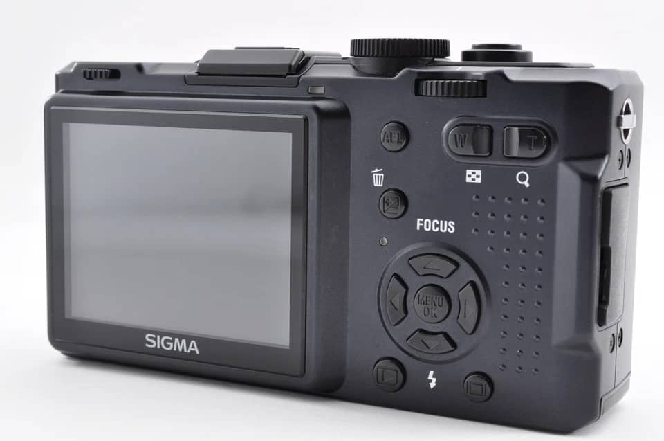 Sigma DP1 Digital Cameras Black New Body Only