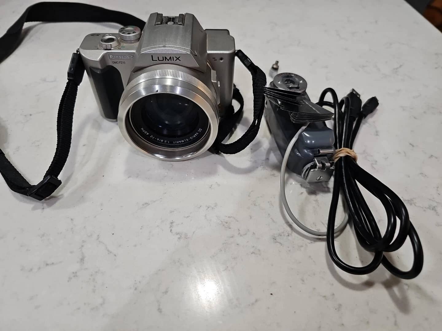 Panasonic LUMIX FZ10 Digital Cameras Silver Used - Good Body Only