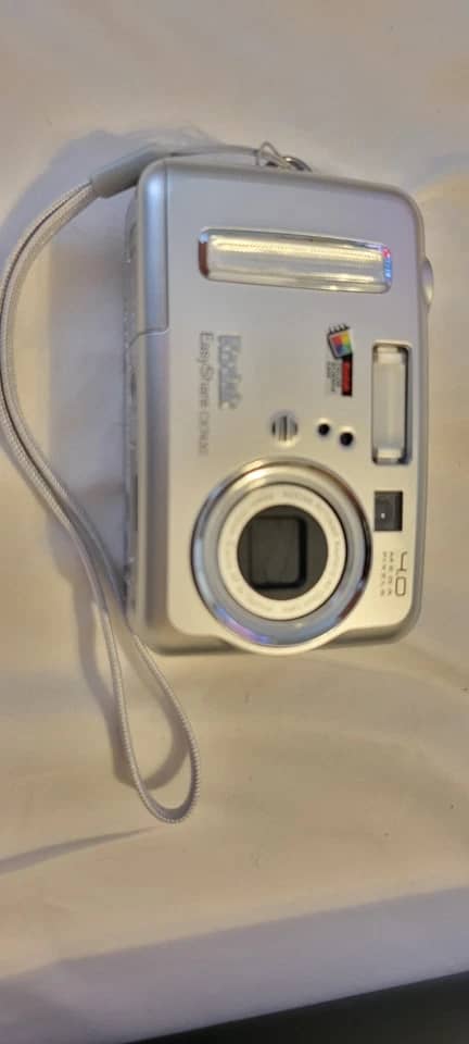 Kodak EasyShare CX7430 Digital Cameras Silver New Body Only