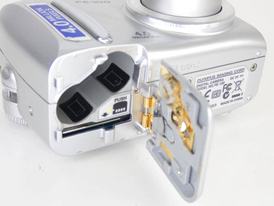 OM SYSTEM DiMAGE F100 Digital Cameras