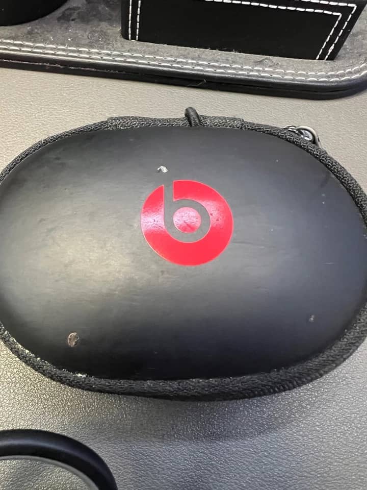 Beats Life Q30 Headphones & Earbuds 