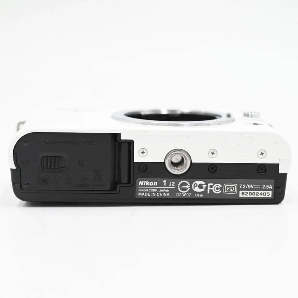 Nikon 1 J2 Digital Cameras White Used - Very Good w/ 10-30mm + 30-110mm Kit