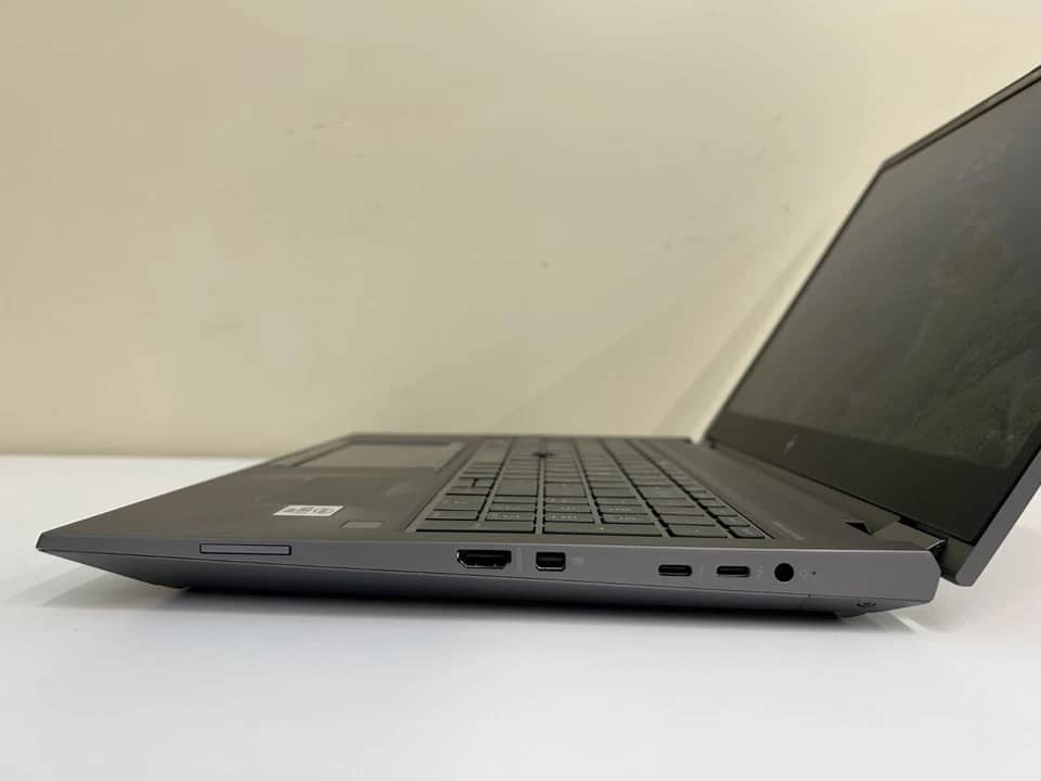 Dell ZBook Fury 15 G7 Computers