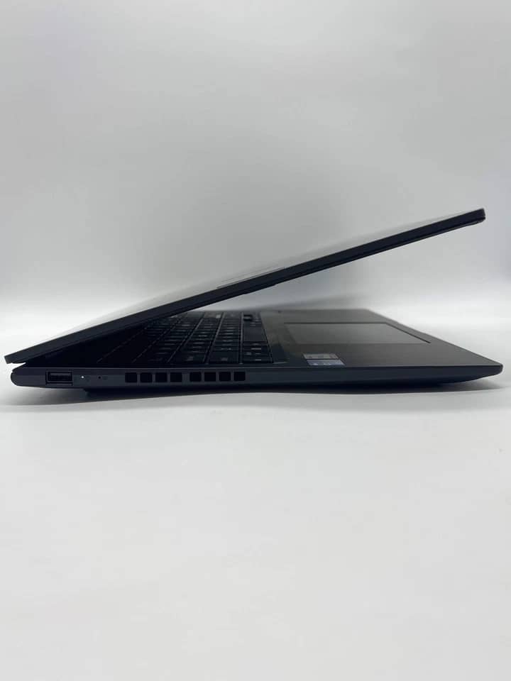 ASUS Vivobook F1605Z Computers