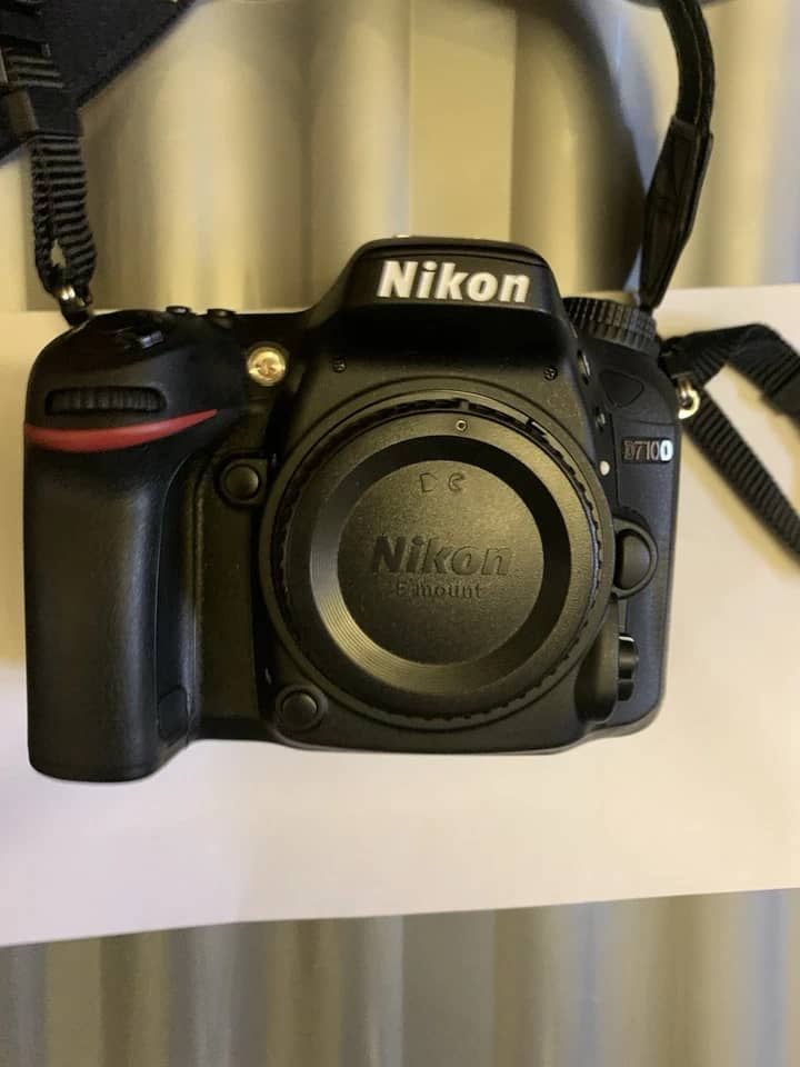 Nikon D7100 Digital Cameras