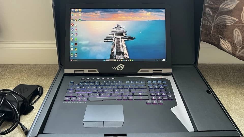 ASUS ROG Strix G703GX Computers