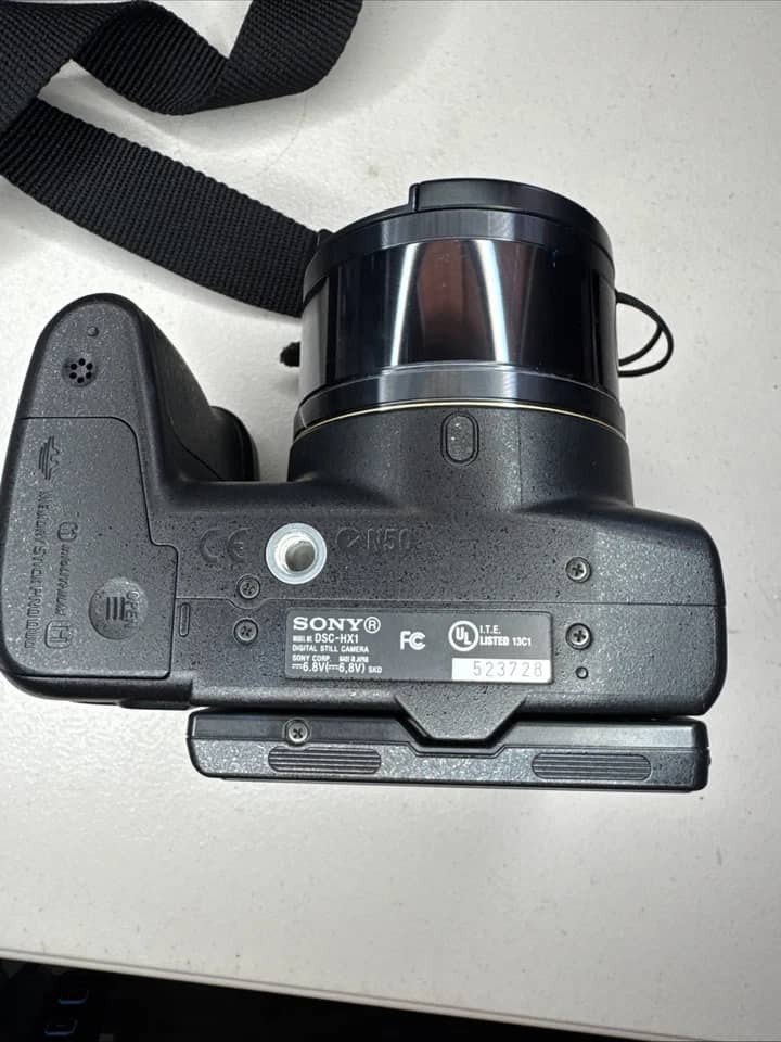 Sony Cyber-shot DSC-HX1 Digital Cameras Black Used - Good Body Only