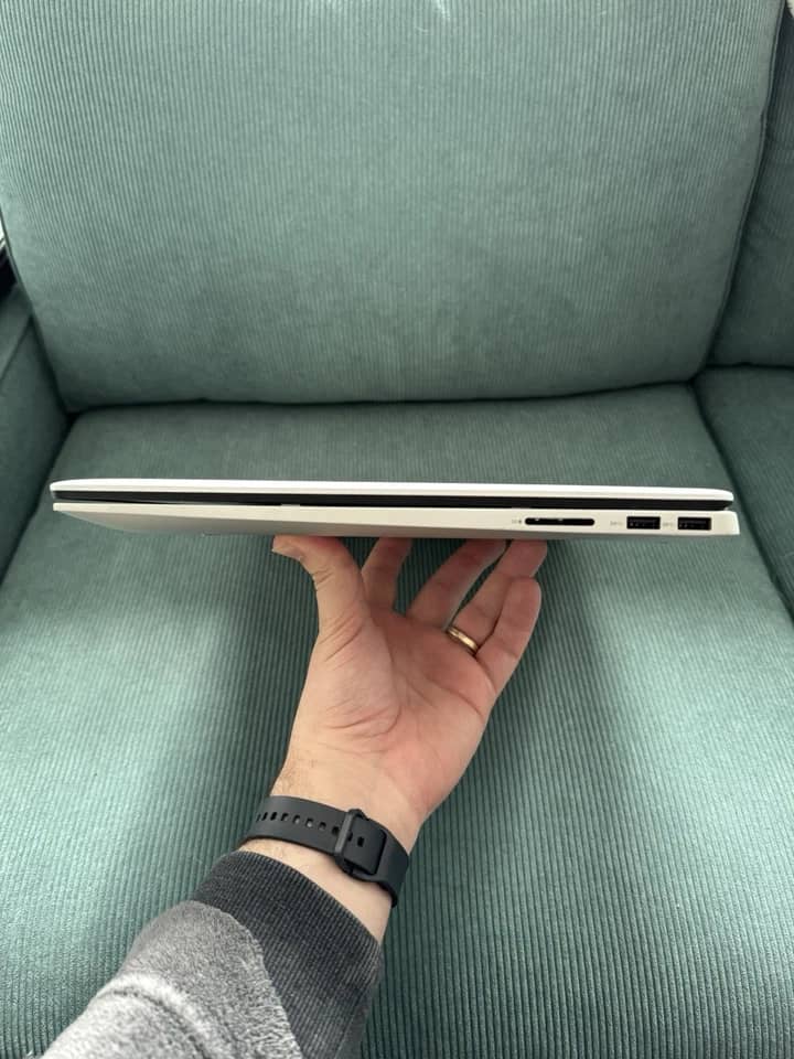 Dell Inspiron 17 7786 Computers