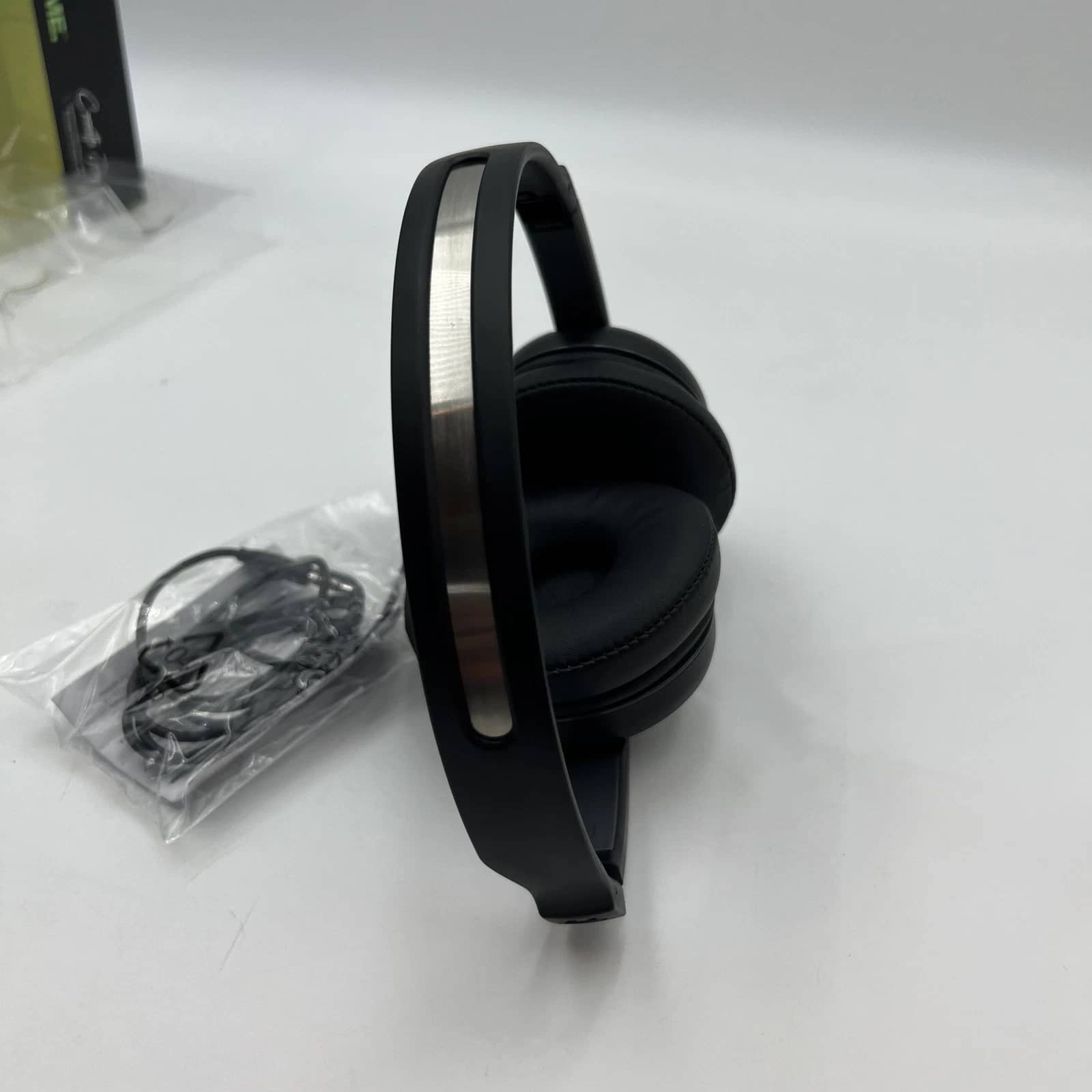 Skullcandy Cassette Headphones & Earbuds Black New