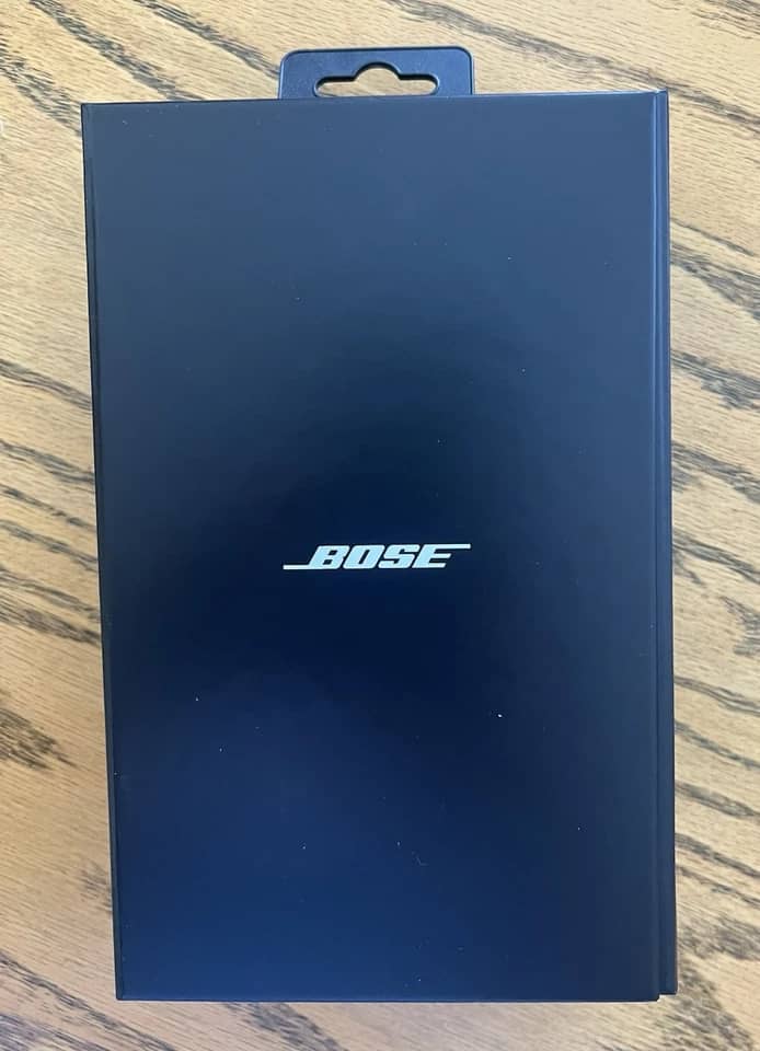 Bose SoundSport Pulse Headphones & Earbuds Red Open-Box Excellent