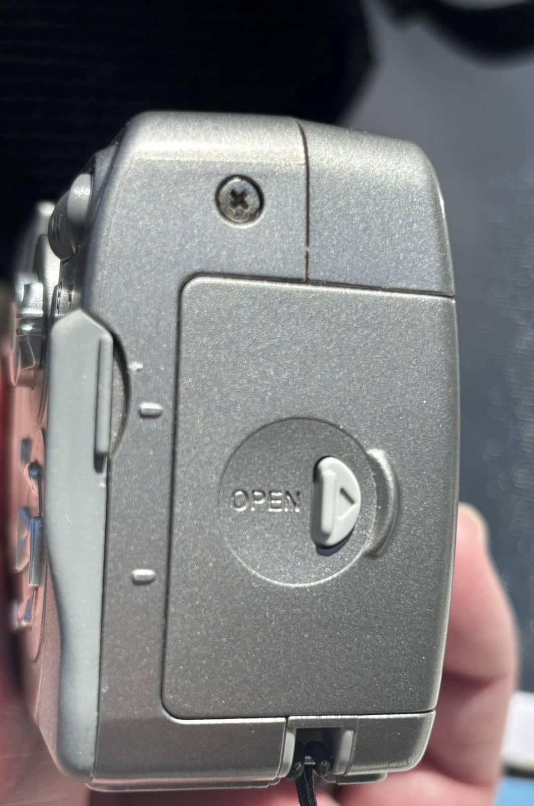 Sony Cyber-shot DSC-P92 Digital Cameras Silver Open-Box Excellent Body Only