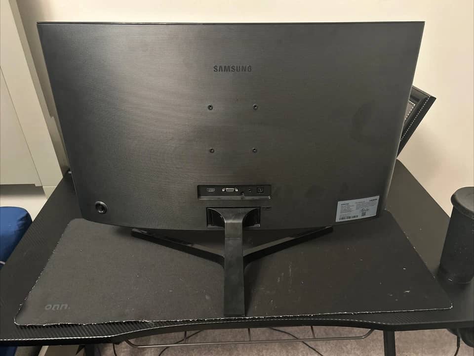 Samsung LC32R502FH Monitors