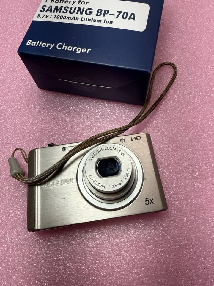 Samsung ST76 Digital Cameras Purple New Body Only