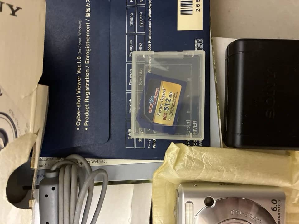 Sony Cyber-shot DSC-W30 Digital Cameras Silver New Body Only