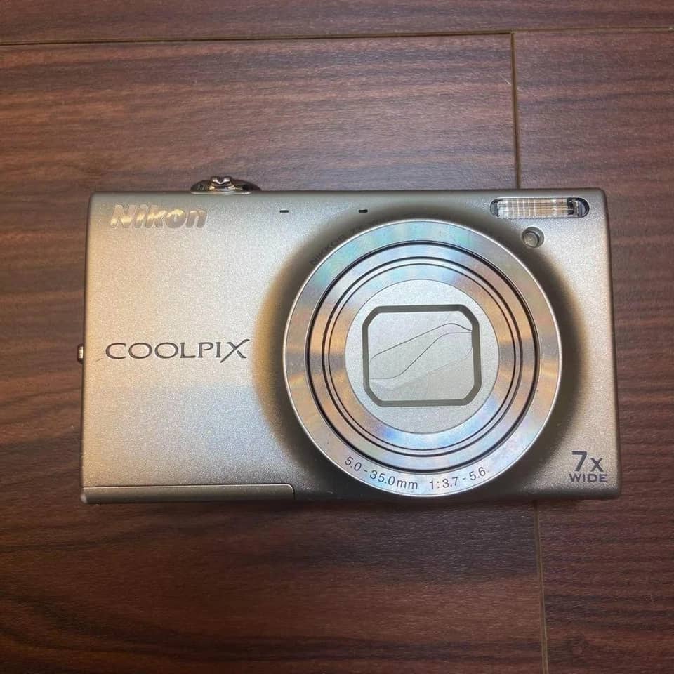 Nikon s6100 Digital Cameras Silver New Body Only