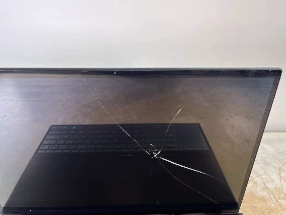 ASUS ZenBook Pro Duo UX581G Computers 1TB 16GB Used - Good