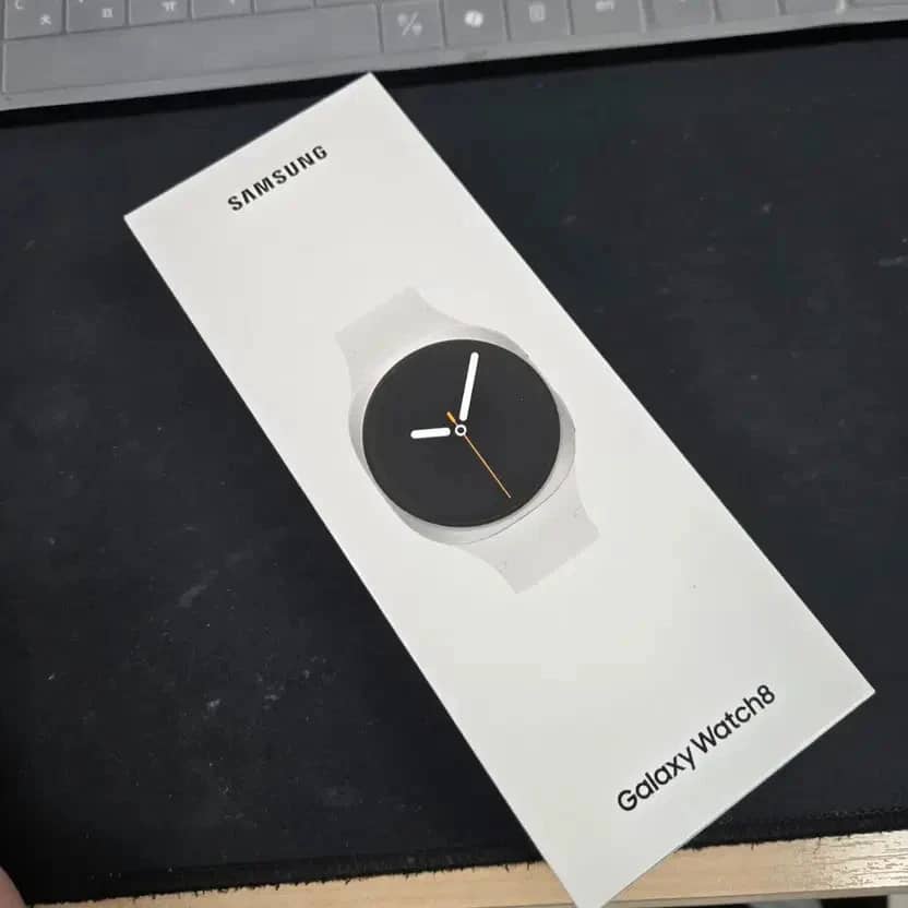 Samsung Galaxy Watch 8 LTE Smartwatches