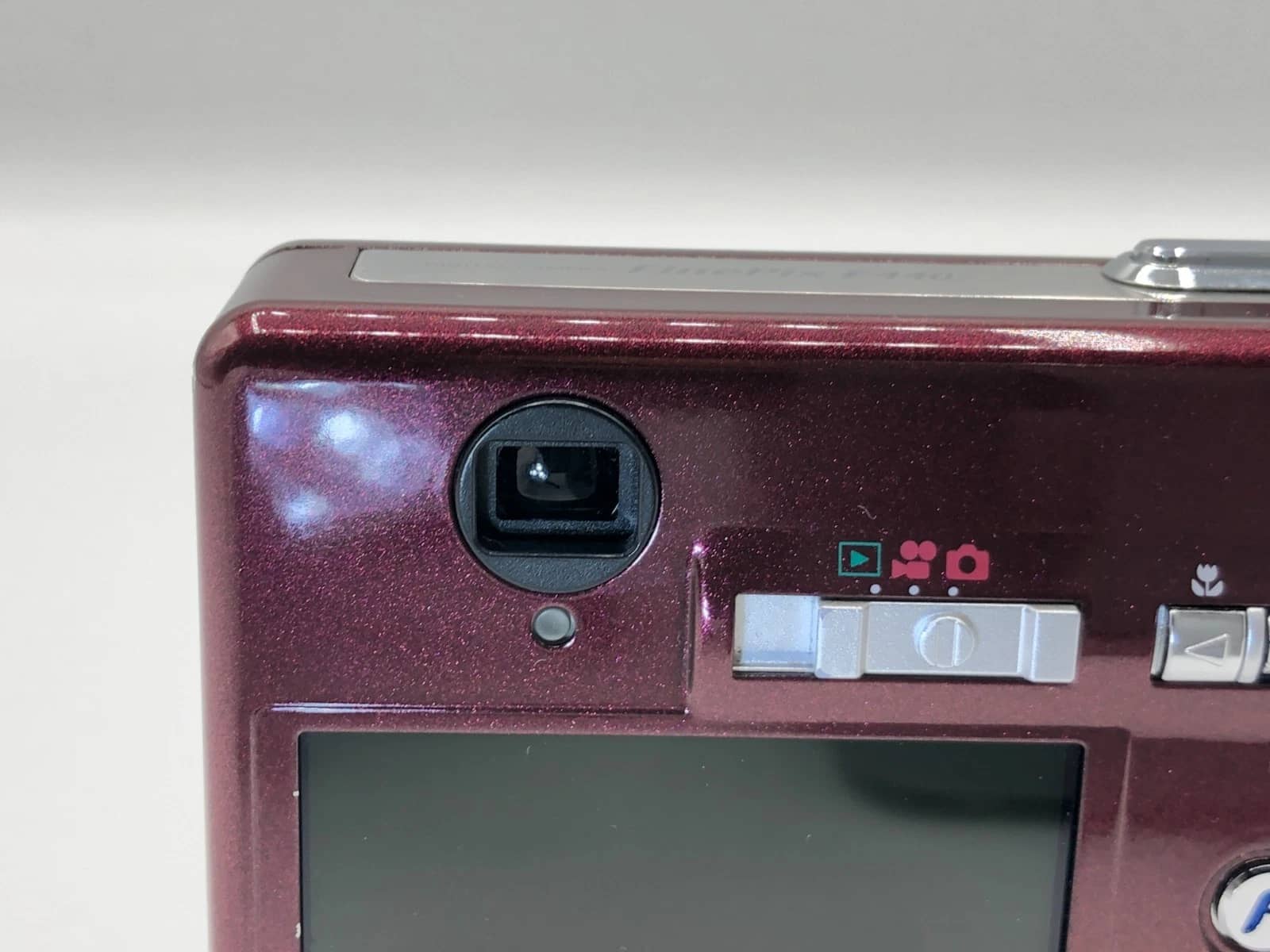 Fujifilm f440 Digital Cameras Silver New Body Only