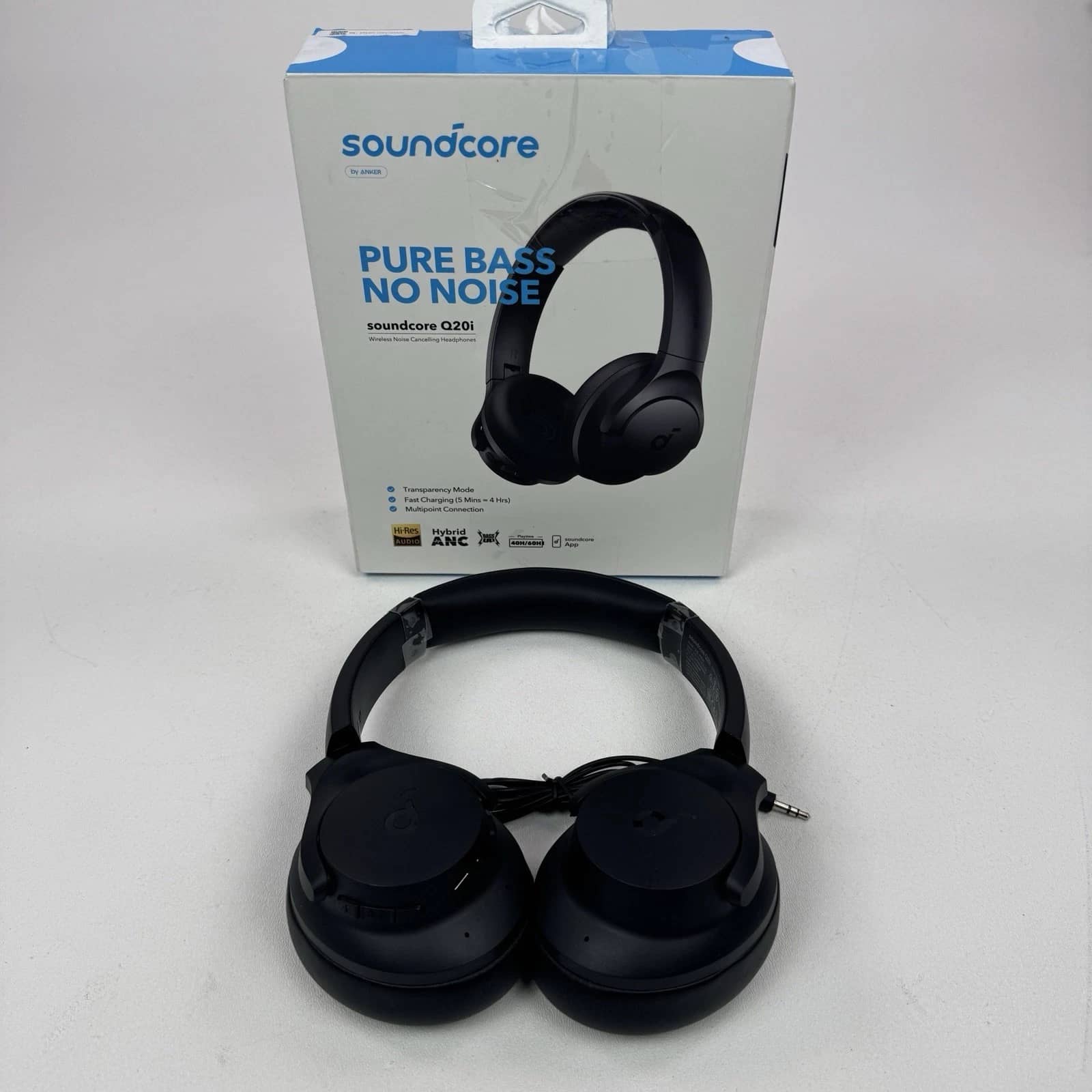Soundcore Q20i Headphones & Earbuds White New