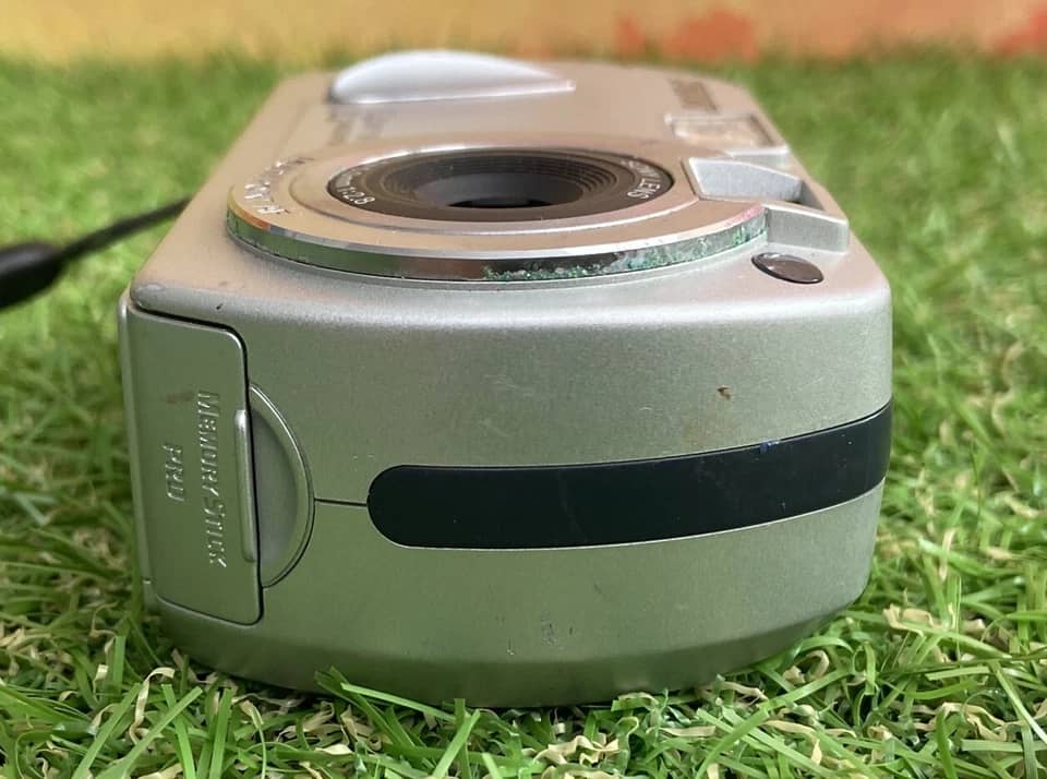 Sony DSCP32 Digital Cameras Silver New Body Only