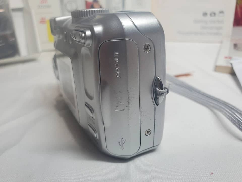 Kodak cx7430 Digital Cameras Silver Used - Good Body Only