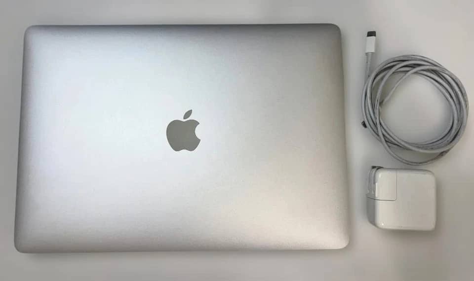 Apple MacBook Air (2020) Computers