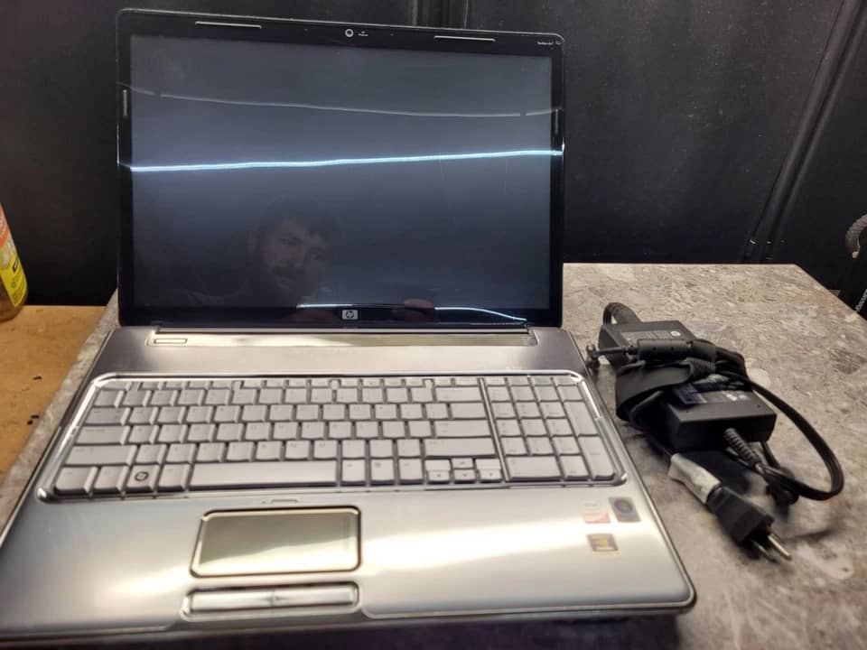 HP PAVILION DV7-3173NR Computers 500GB 4GB For parts or not working