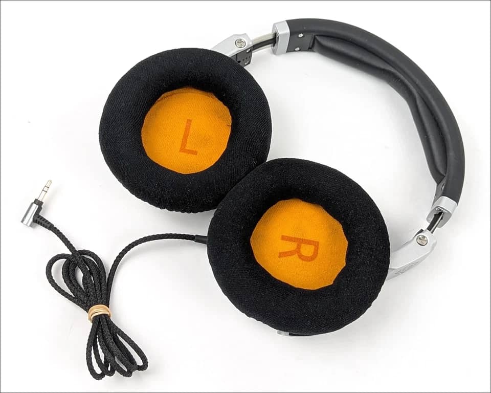 Neumann Neumann NDH 30 Headphones & Earbuds 
