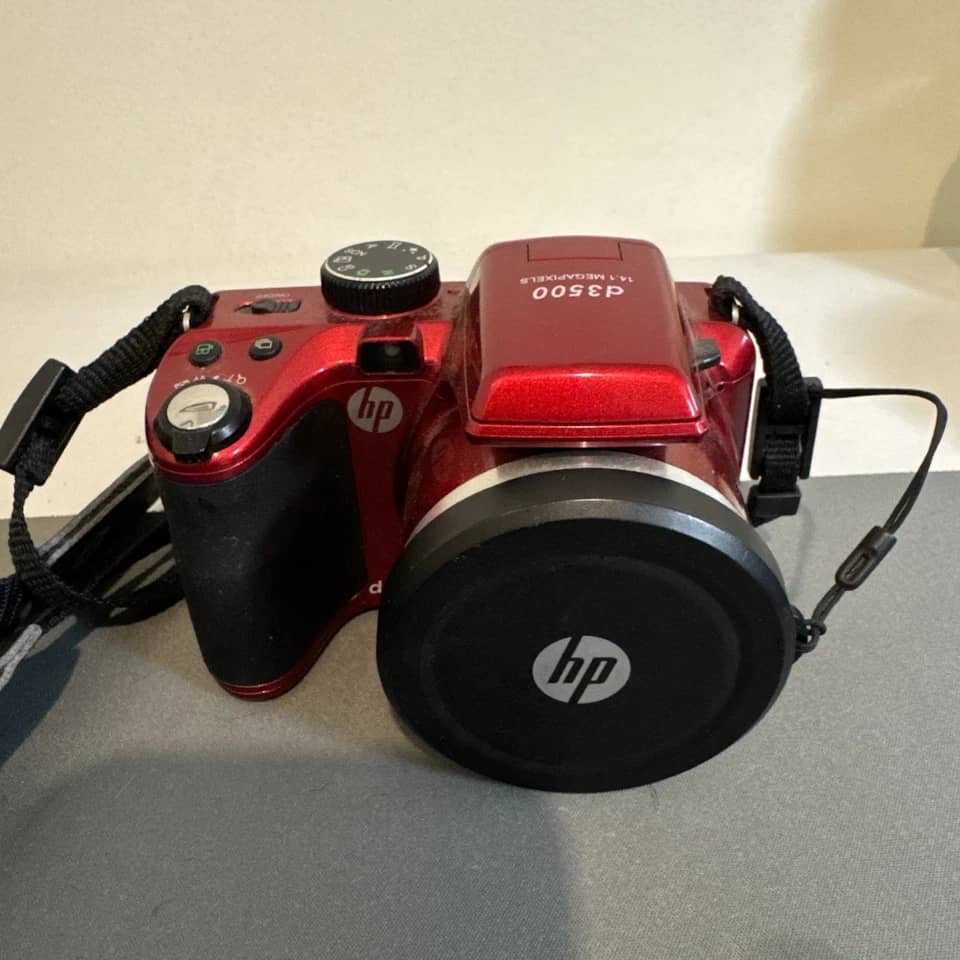 HP D3500 Digital Cameras
