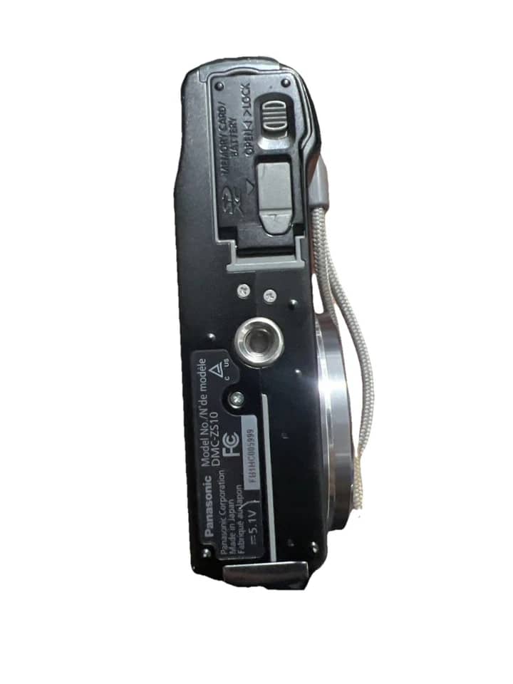 Panasonic Exilim EX-ZS10 Digital Cameras