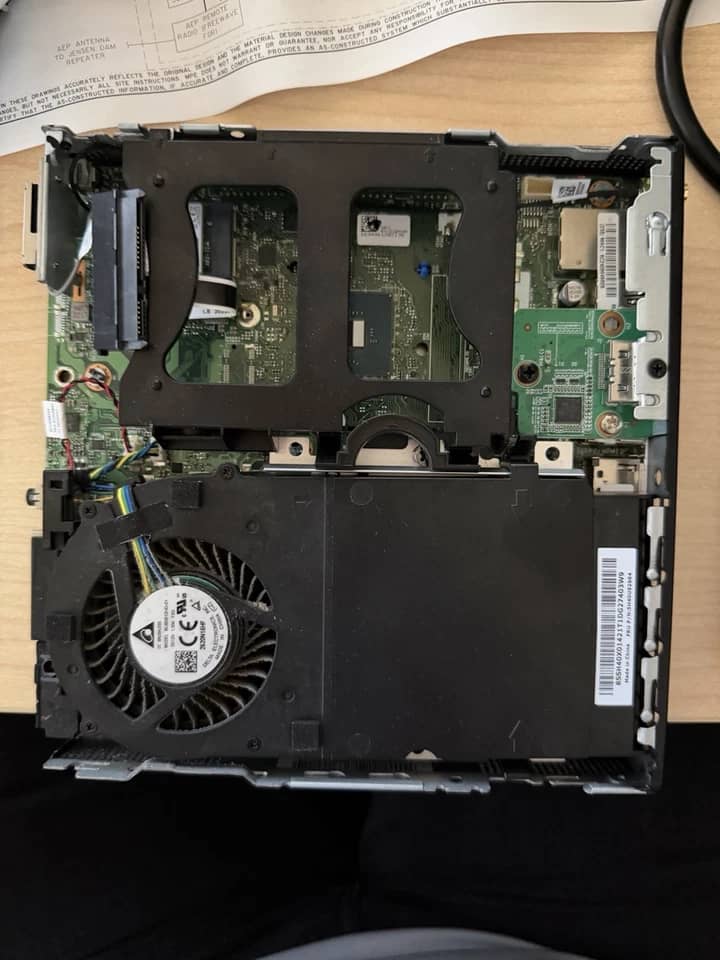 Lenovo ThinkCentre M90Q G3 Computers
