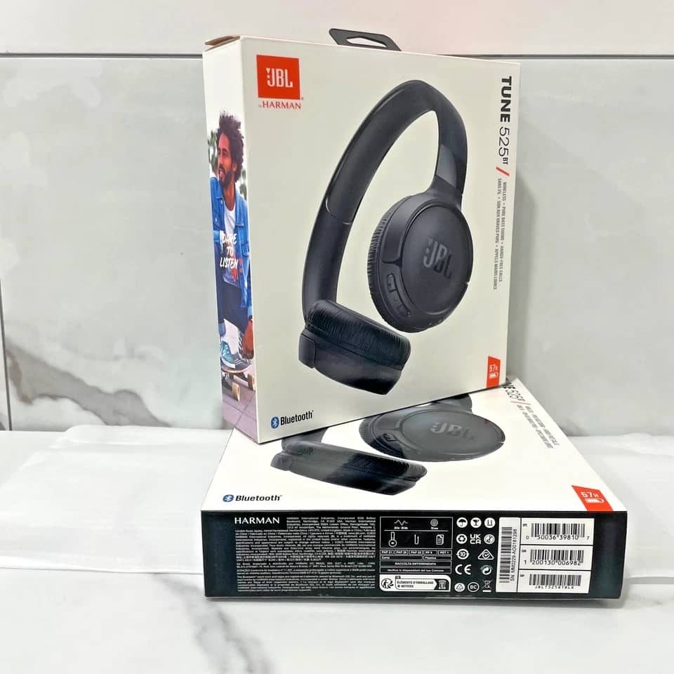 JBL Tune525BT Headphones & Earbuds Black New