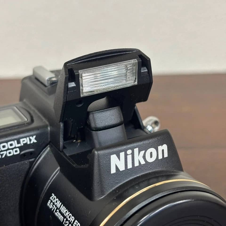 Nikon COOLPIX 5700 Digital Cameras Black New Body Only