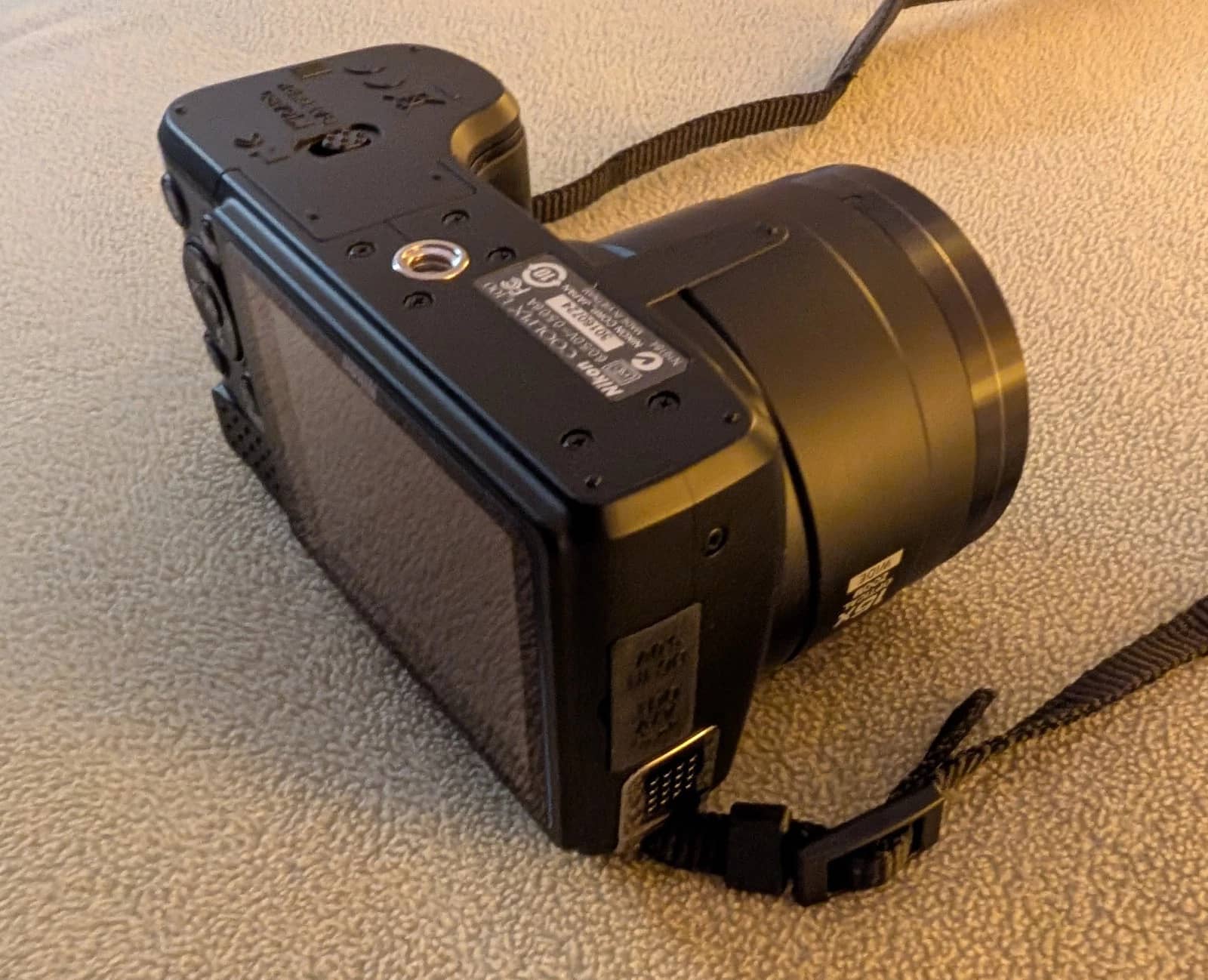 Nikon COOLPIX L100 Digital Cameras Black New Body Only