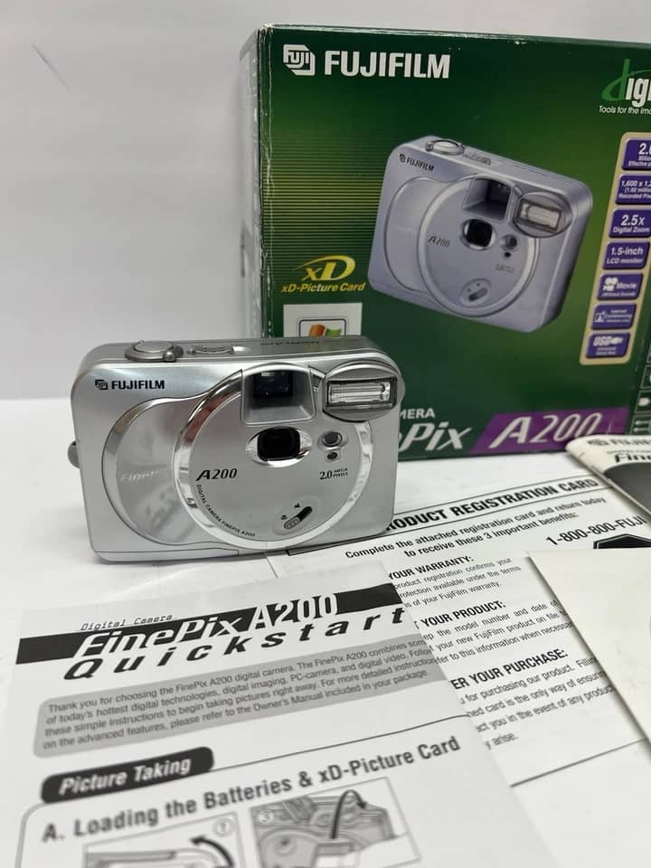 Fujifilm DiMAGE A200 Digital Cameras