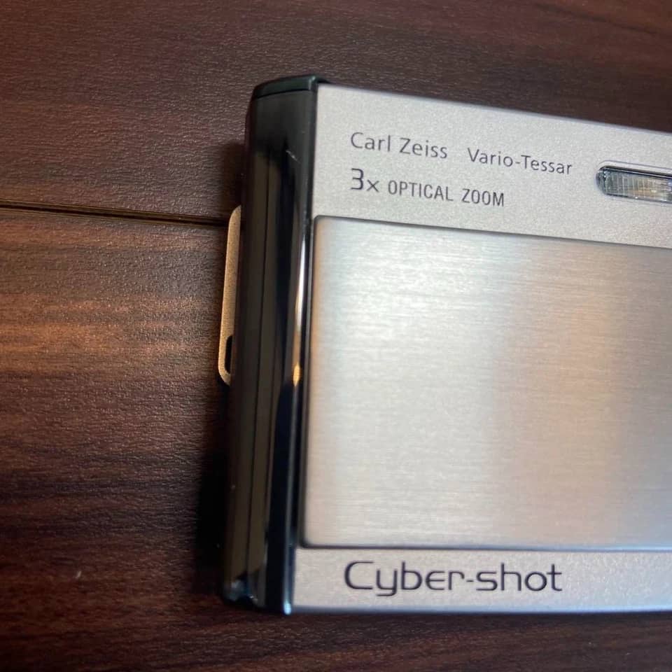 Sony Cyber-shot DSC-T70 Digital Cameras Black New Body Only
