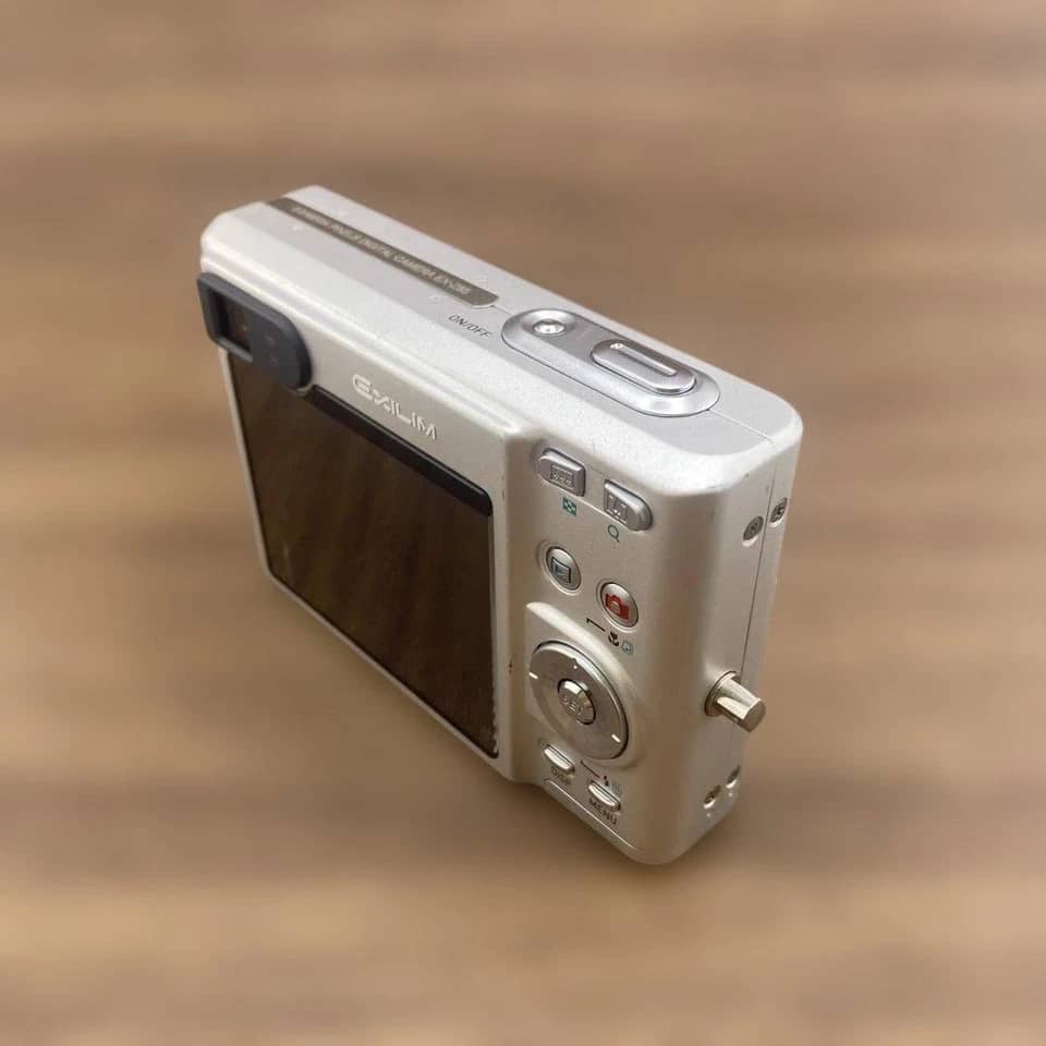 Casio FZ55 Digital Cameras