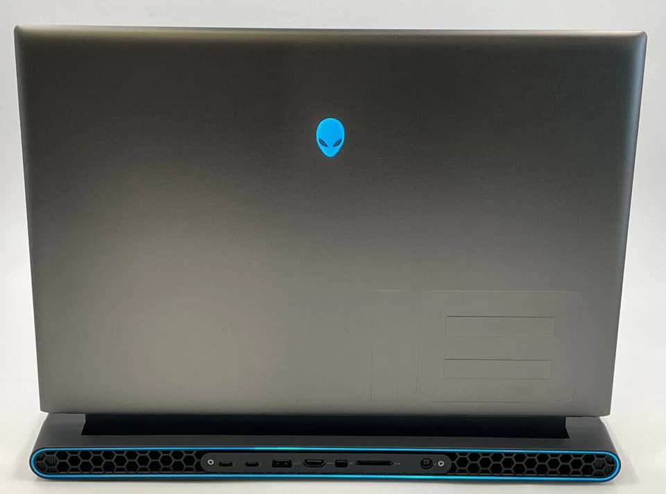 Dell Alienware m18 Computers