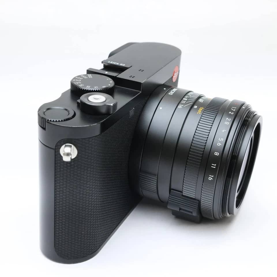 Leica Q3 Digital Cameras