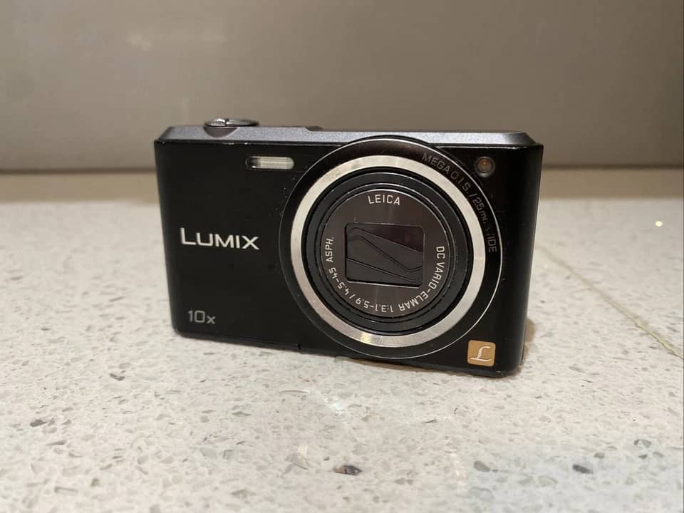 Panasonic DiMAGE Z3 Digital Cameras