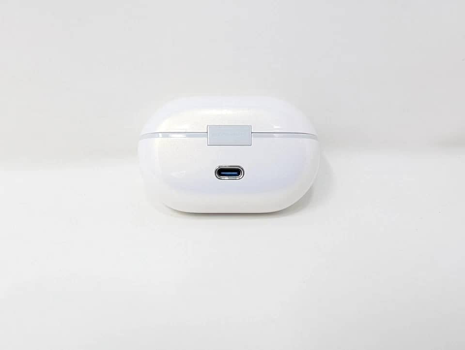 SoundPEATS Pearlclip Pro Headphones & Earbuds White New