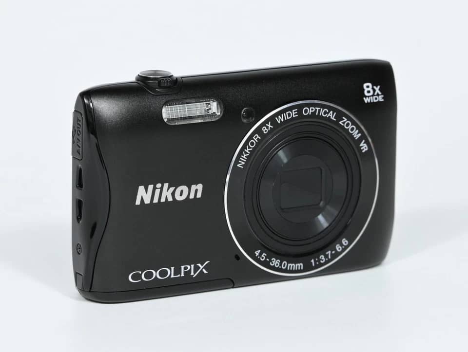 Nikon COOLPIX S3700 Digital Cameras Silver New Body Only
