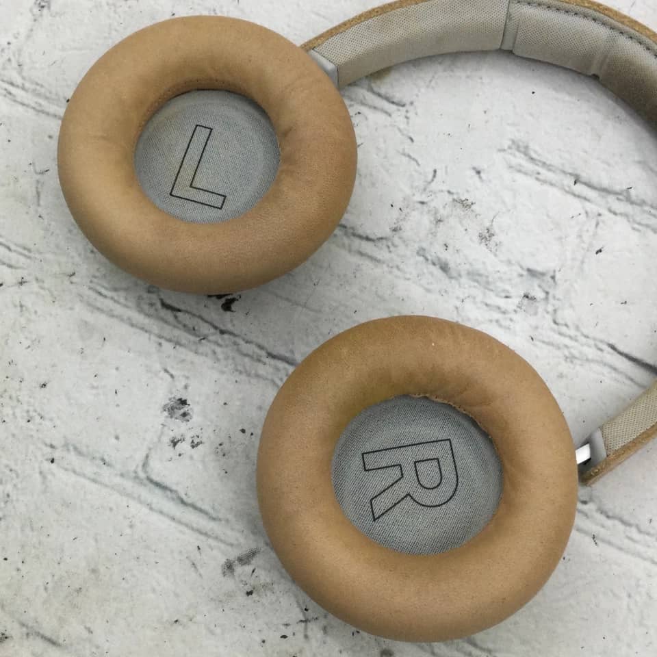 Bang & Olufsen Beoplay H7 Headphones & Earbuds 