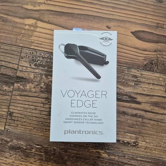 Plantronics Voyager Edge Headphones & Earbuds Black New