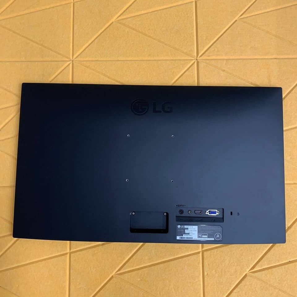 LG 27U411A Monitors