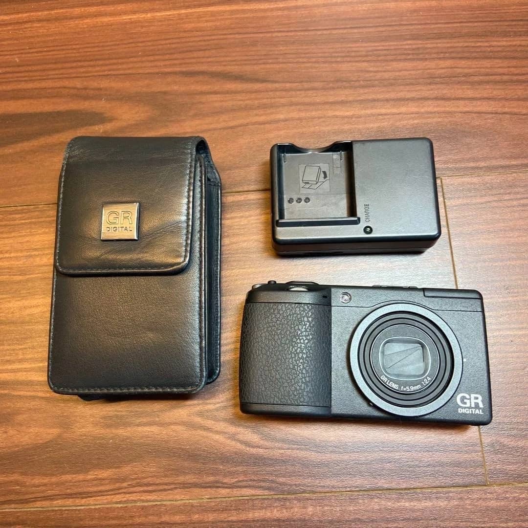 Ricoh Ricoh GR Digital II Digital Cameras Black Used - Good Body Only