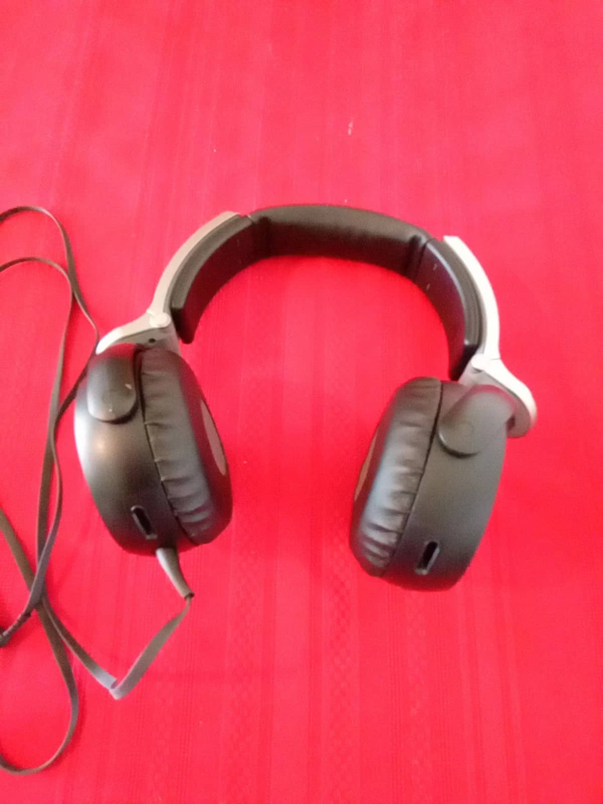 Sony MDRXB800 Headphones & Earbuds Black New