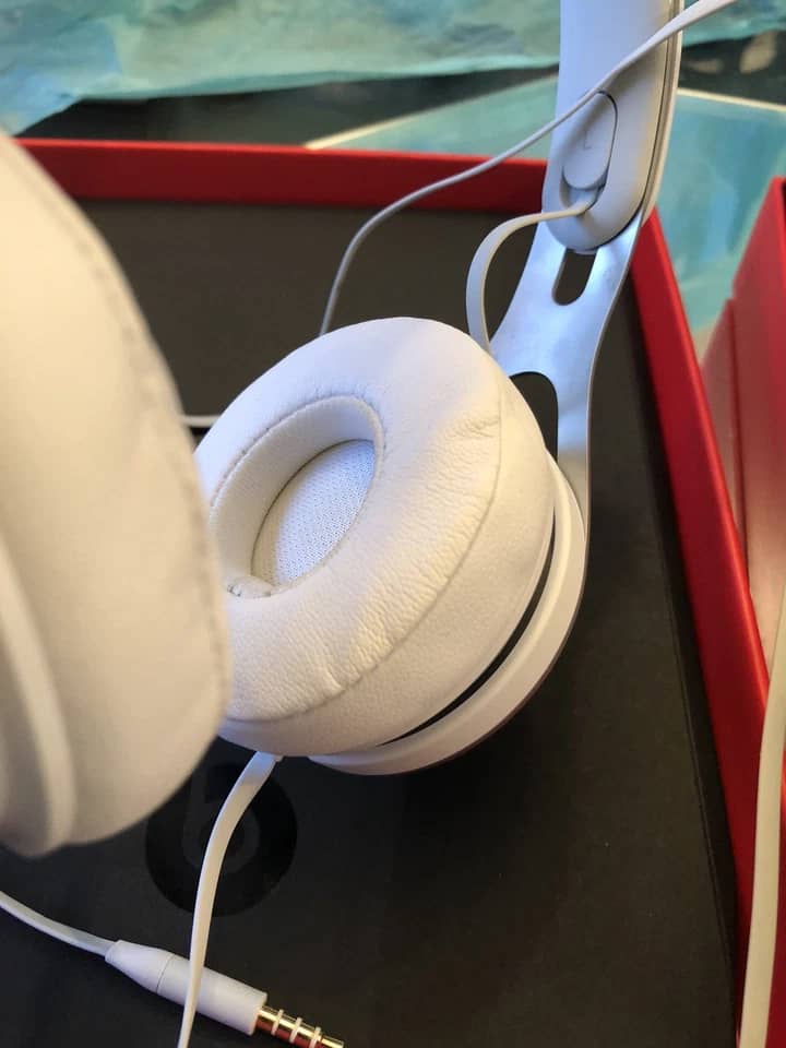 Beats EP Headphones & Earbuds Black New