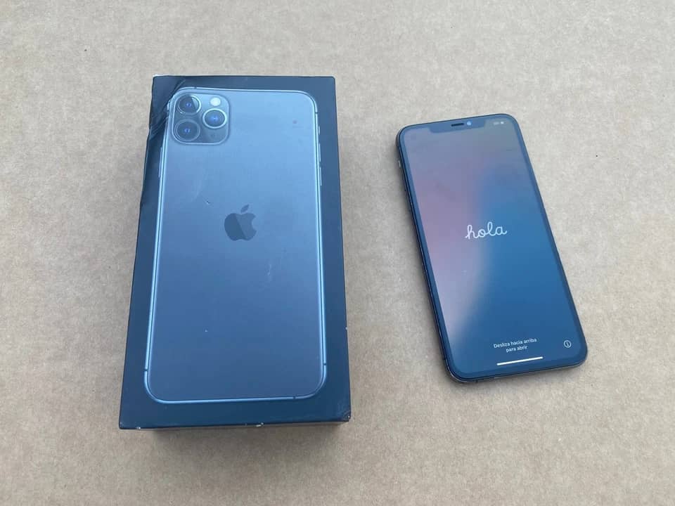 Apple iPhone 11 Pro Max Cell Phones